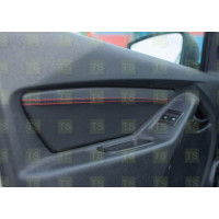 Вставки в двери ASM обшитые экокожей с цветной строчкой на Гранта, Гранта FL, Калина 2, Датсун