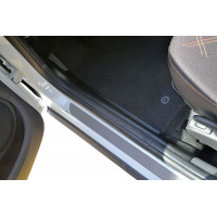 Передние накладки ПТ Групп на ковролин для Ларгус