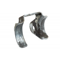 Оригинальный кронштейн реактивных штанг правый для ВАЗ 2101-2107, Лада 4х4, Шевроле Нива, Нива 2123 Оригинальный кронштейн реактивных штанг правый для ВАЗ 2101-2107, Лада 4х4, Шевроле Нива, Нива 2123