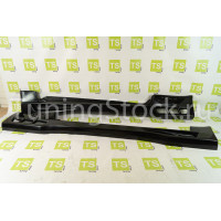 Неокрашенные пороги GT на ВАЗ 2108 Неокрашенные пороги GT на ВАЗ 2108