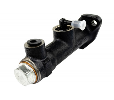 Главный цилиндр привода сцепления для Лада 4х4 (Нива) 2009-2015 г. Главный цилиндр привода сцепления для Лада 4х4 (Нива) 2009-2015 г.