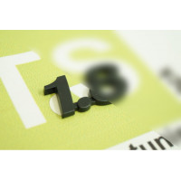 Шильдик 1.8 черный матовый для Веста, Икс Рей Шильдик 1.8 черный матовый для Веста, Икс Рей