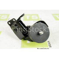 Правый передний кронштейн опоры двигателя в сборе с подушкой для Лада 4x4 (Нива) до 2019 года Правый передний кронштейн опоры двигателя в сборе с подушкой для Лада 4x4 (Нива) до 2019 года