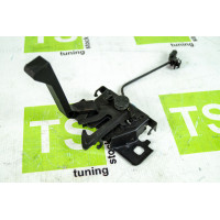 Замок капота на Иксрей Замок капота на Иксрей