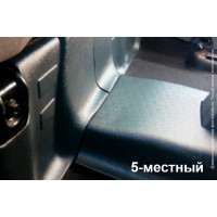 Накладка на тоннель 2 ряда ЯрПласт для защиты ковролина 5-местного Ларгус