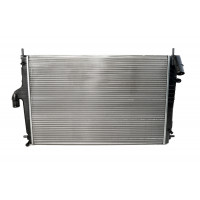 Радиатор охлаждения Valeo под кондиционер для 16-клапанных Ларгус, Рено Дастер, Логан, Сандеро 