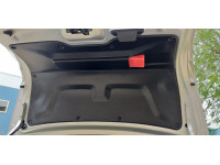 Обивка крышки багажника со знаком на Гранта FL седан