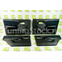 Заводские обивки дверей ЛЮКС-3 кожзам со вставкой из алькантары с одинарной строчкой Соты для ВАЗ 2109, 21099, 2114, 2115