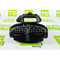 Центральное сопло обогрева лобового стекла Калина Центральное сопло обогрева лобового стекла Калина