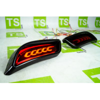 Диодные катафоты в стиле двойного выхлопа Лексуса Стайл черные с узором 5 скоб и повторителем для Приора 2 Диодные катафоты в стиле двойного выхлопа Лексуса Стайл черные с узором 5 скоб и повторителем для Приора 2