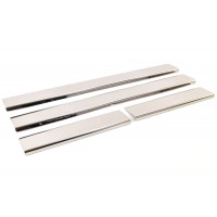 Накладки из нержавеющей стали AutoMax на внутренние пороги с гравировкой названия модели Легенд для 5-дверной Лада 4х4, Нива Легенд