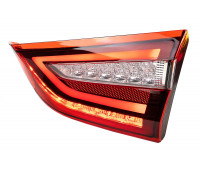 Задний правый фонарь на крышку багажника для Веста NG