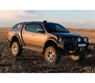 Расширители колесных арок Лаптер для Mitsubishi L200