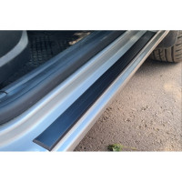 Эластичные накладки внутренних порогов для Hyundai Solaris с 2010 года