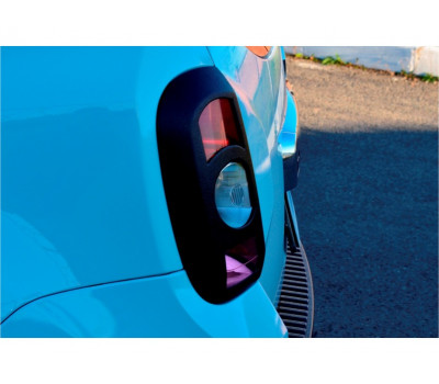 Накладки на задние фонари 2 КАРТ для Рено Дастер до 2015 года
