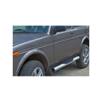 Пороги ТехноСфера Труба с проступью и пластиковой заглушкой на Нива 4х4 2121