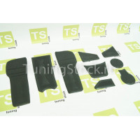 Резиновые коврики панели приборов и консоли на Веста Резиновые коврики панели приборов и консоли на Веста