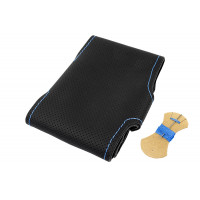 Кожаная оплетка руля Sal-Man анатомической формы с синей строчкой для Калина 1, Шевроле Нива без подушки безопасности Кожаная оплетка руля Sal-Man анатомической формы с синей строчкой для Калина 1, Шевроле Нива без подушки безопасности