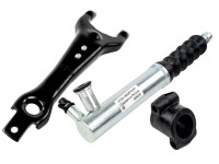 Рабочий цилиндр с вилкой привода сцепления и модернизированным пластиковым кронштейном для Лада 4х4 2009-2015 г.в., Нива Тревел, Шевроле Нива