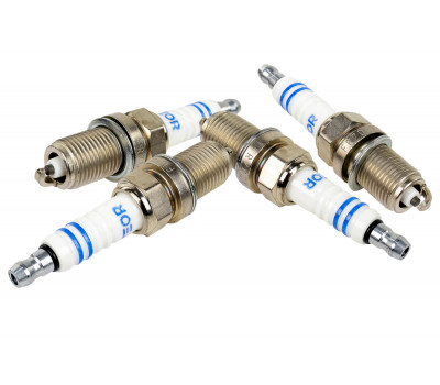 Свечи зажигания METEOR BLUE LINE 4шт для 16-клапанных ВАЗ 2110-2112, 2113-2115, Веста, Гранта, Калина, Ларгус, Иксрей, Приора Свечи зажигания METEOR BLUE LINE 4шт для 16-клапанных ВАЗ 2110-2112, 2113-2115, Веста, Гранта, Калина, Ларгус, Иксрей, Приора