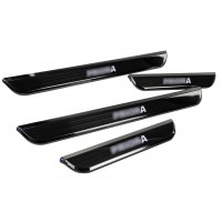 Накладки внутренних порогов черный лак с белой подсветкой для Приора