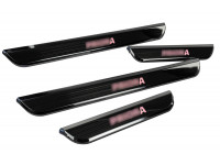 Накладки внутренних порогов черный лак с красной подсветкой для Приора