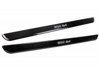 Накладки внутренних порогов черный лак с белой подсветкой для 3-дверной Нива 4х4, Нива Легенд