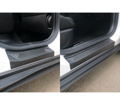 Накладки на внутренние пороги дверей Русская Артель со скотчем для Geely Binyue I 2018-2023 г., Coolray с 2019 г., Belgee X50 с 2023 г., X50+ с 2026 г.