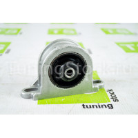 Кронштейн подвески раздаточной коробки в сборе с опорой на Лада (4х4) Нива Кронштейн подвески раздаточной коробки в сборе с опорой на Лада (4х4) Нива