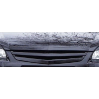 Декоративная решетка радиатора 2 широкие лопасти в цвет кузова на Приора SE